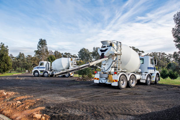 Best Concrete Contractor Near Me  in Oakland City, IN