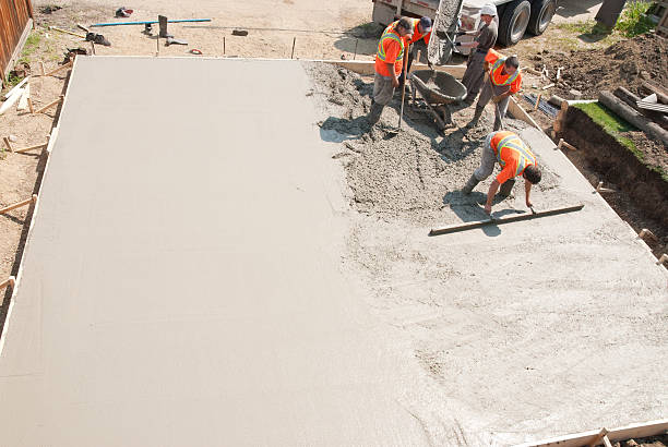 Best Affordable Concrete Services  in Oakland City, IN